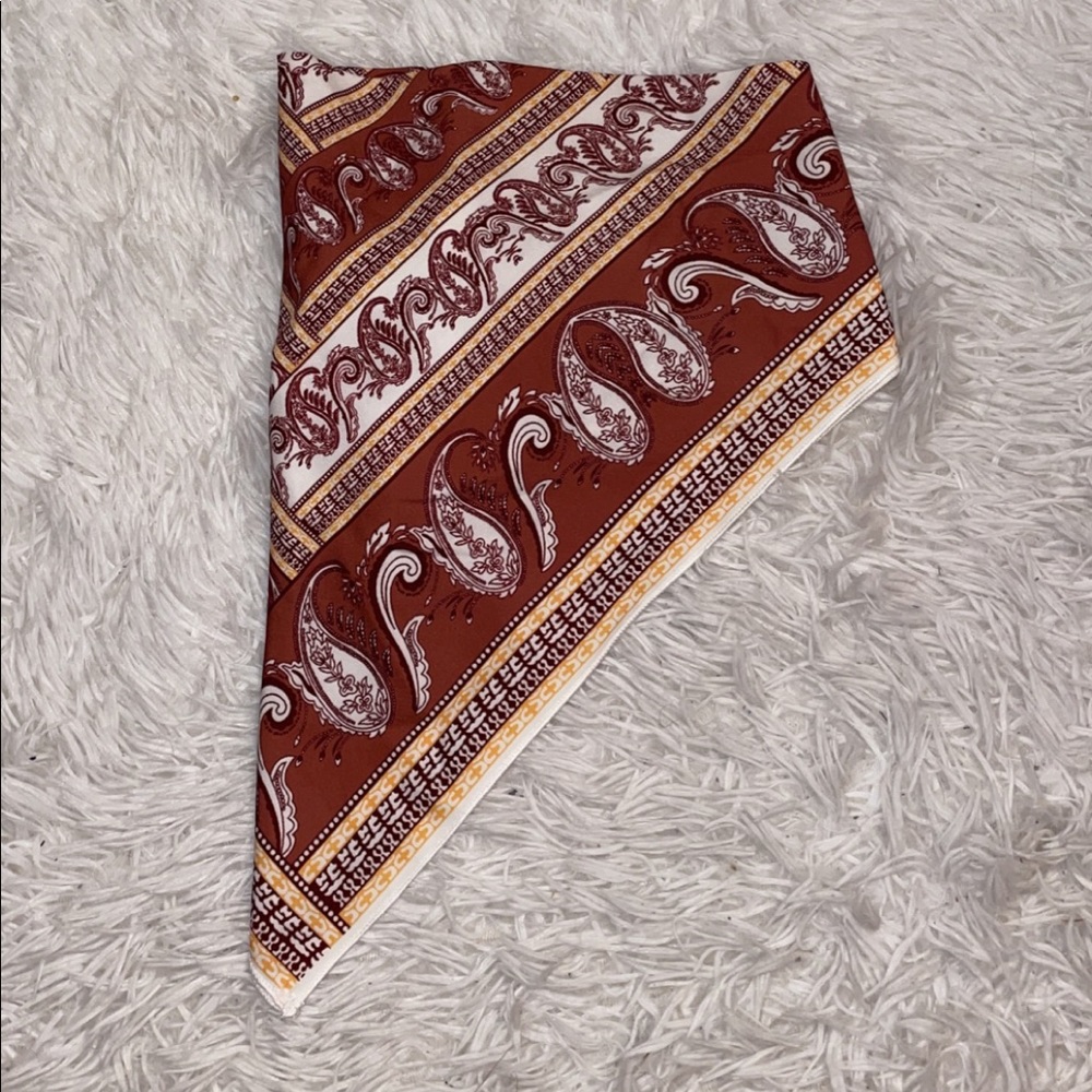 🤍3/$15 NEW Paisley Print Bandanna Top Tie Back - Picture 5 of 6